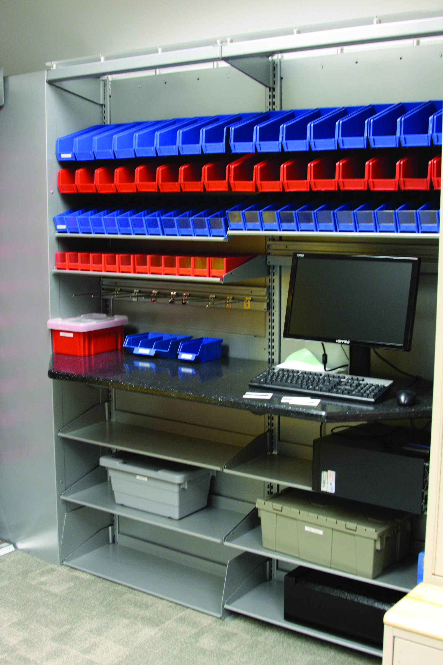 SPACESAVER FrameWRX® Bin Shelving Modular Storage System SYSTEMCENTER