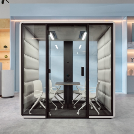 240813_HUSH_D1_1067_03